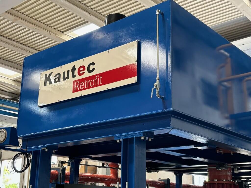 Industrial revamping project showing electrical control upgrades on an automated aluminum extrusion line.